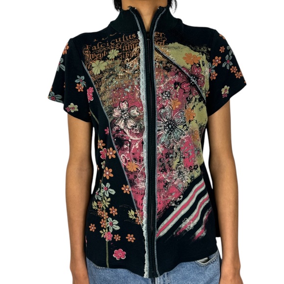 Y2K Vanilla Sugar Los Angeles Zip Up Top. - Picture 4 of 5